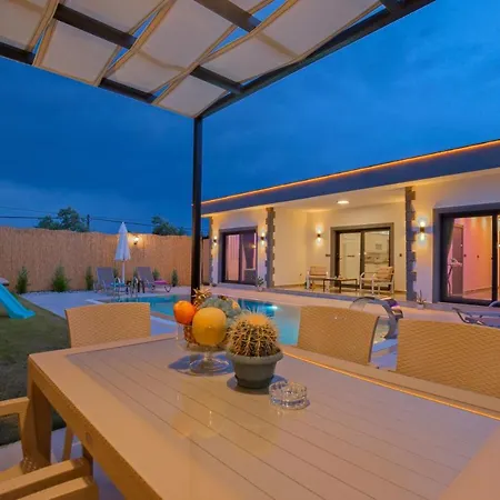 Natural Secret Garden Apartment Fethiye